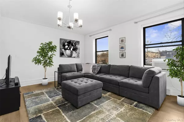 Great Neck, NY 11022,37 Brompton RD #3D