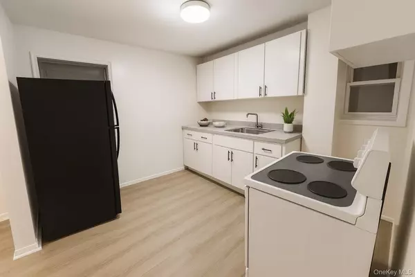 Rosedale, NY 11422,13872 Francis Lewis BLVD #2F