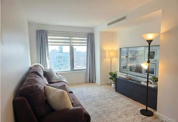 Flushing, NY 11354,138-35 39th AVE #12F