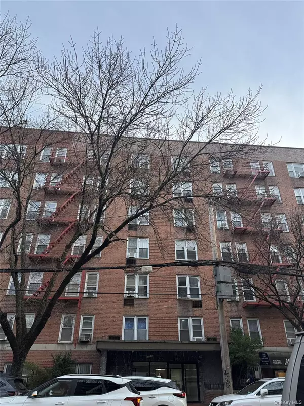 142-20 41st AVE #4K, Flushing, NY 11355