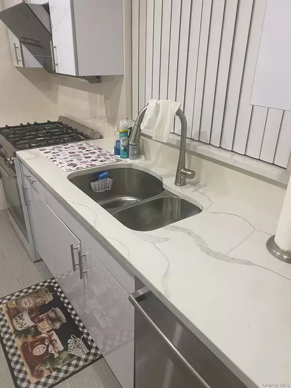 Bayside, NY 11360,207-24 28th AVE