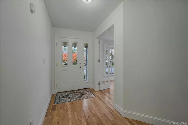 Riverhead, NY 11901,98 Scenic Lake DR