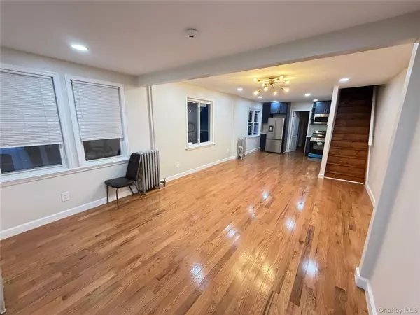 Saint Albans, NY 11412,118-09 202 ST