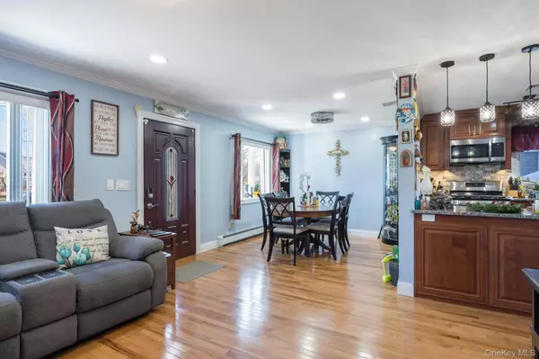 Hempstead, NY 11550,69 Harriet AVE