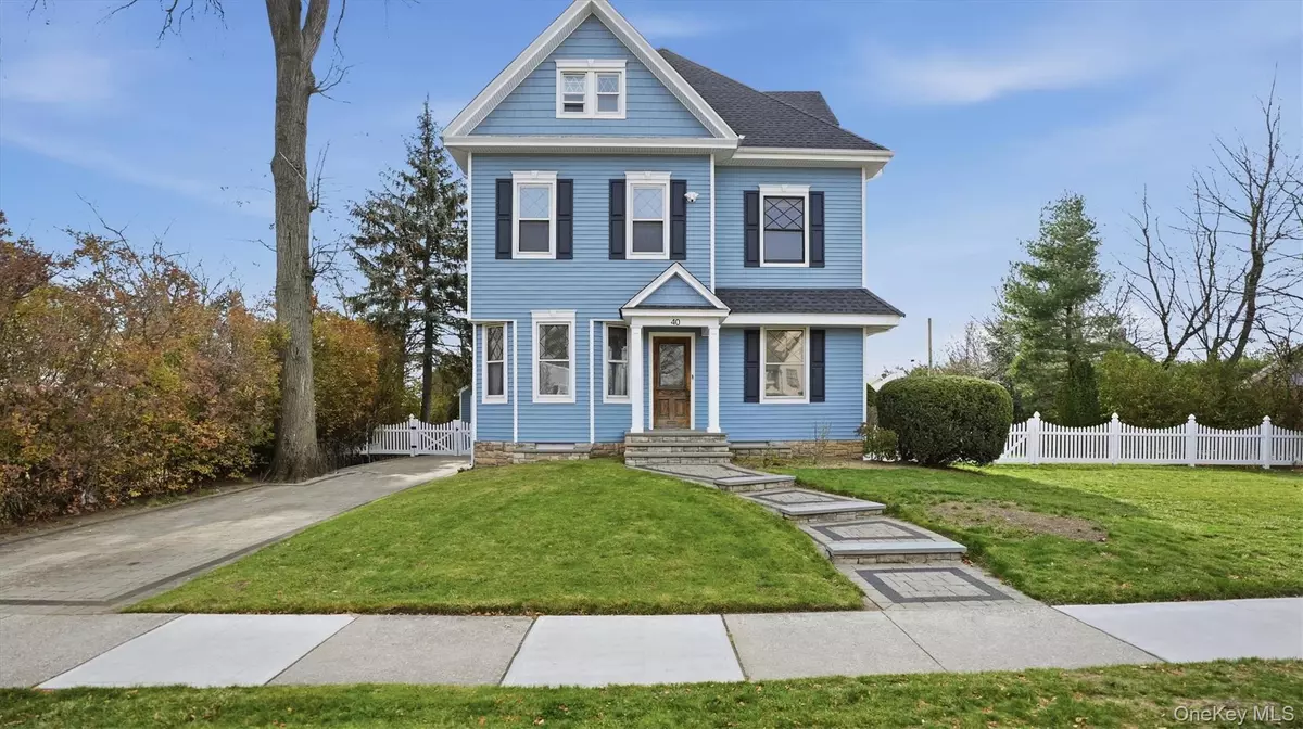 Garden City, NY 11530,40 Meadow ST