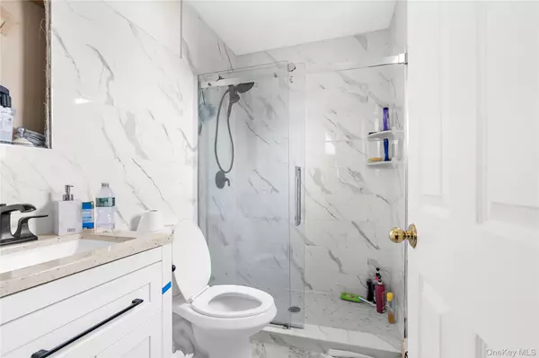 Riverhead, NY 11901,61 Fairway AVE