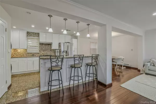 Bayside, NY 11364,22904 67th AVE #38