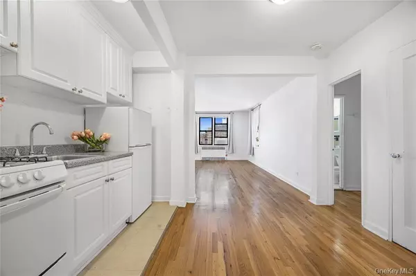 99-63 66 ave #F7, Rego Park, NY 11374