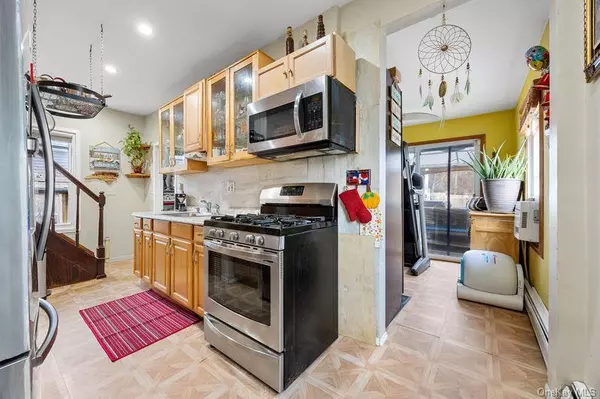 Staten Island, NY 10314,171 Burke AVE