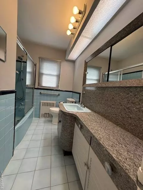 Valley Stream, NY 11581,30 Gibson BLVD