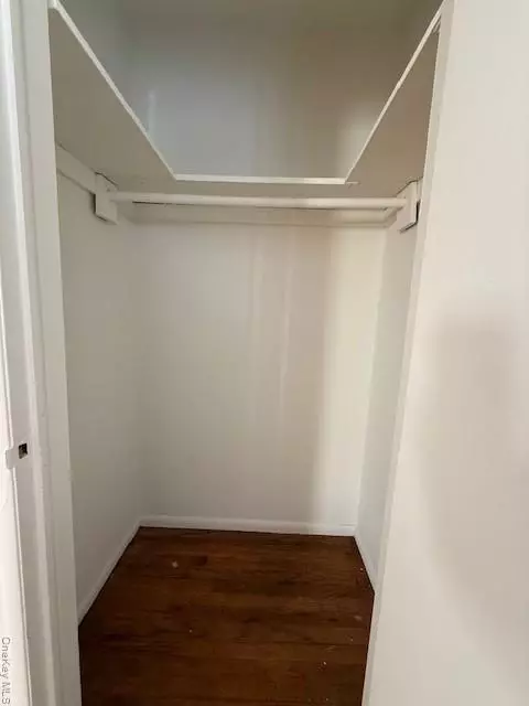 Valley Stream, NY 11581,30 Gibson BLVD #2