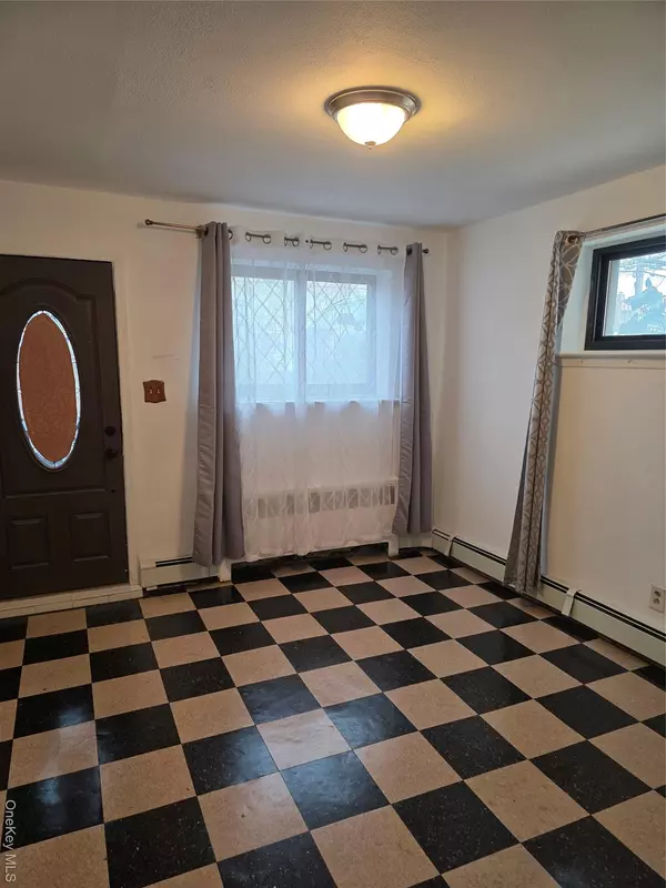 East Elmhurst, NY 11369,9914 25th AVE