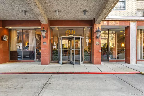 Jamaica Estates, NY 11432,175-20 Wexford TER #7D