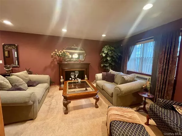 Suffern, NY 10901,77 Parkside DR