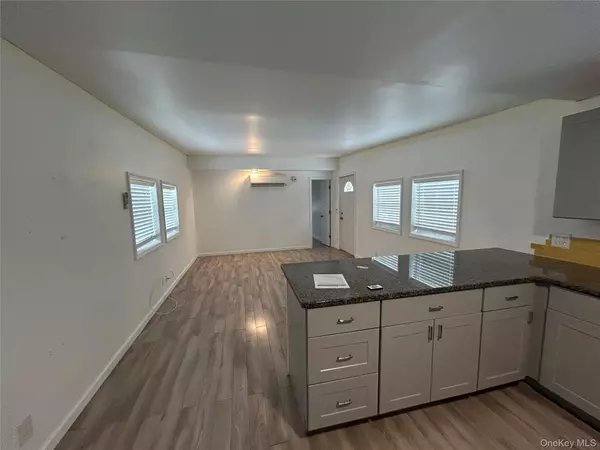 Gardiner, NY 12525,717 Modena Country Club