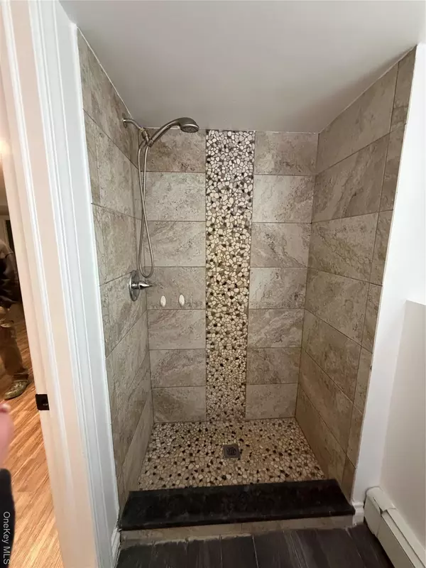 Commack, NY 11725,5 Dewey RD