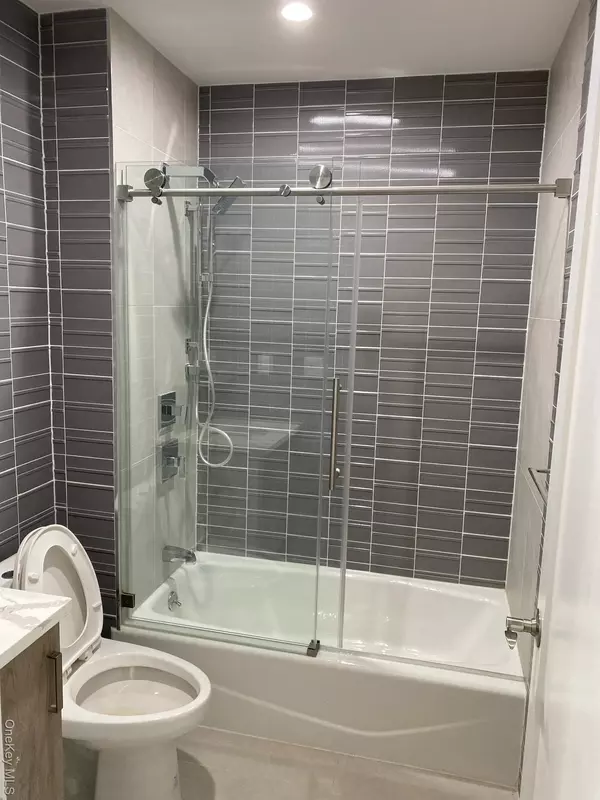 Bayside, NY 11360,201-05 17th AVE