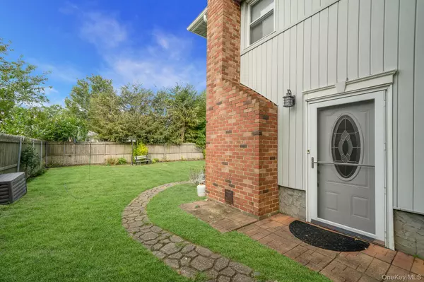 Deer Park, NY 11729,100 E 7th ST