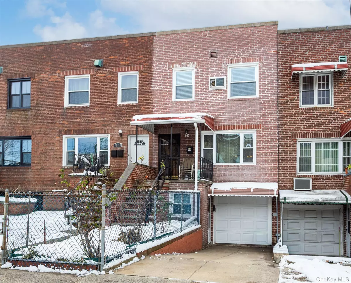 Hillcrest (queens), NY 11432,80-56 164th ST