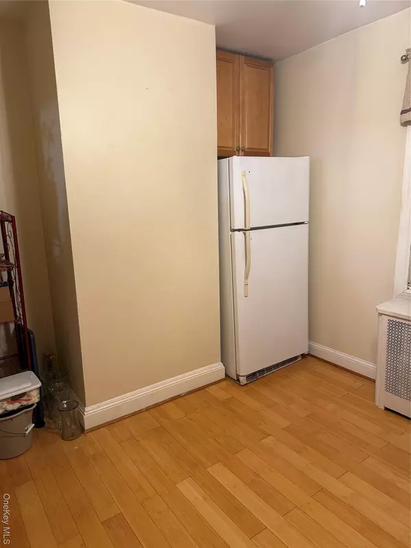 Valley Stream, NY 11580,85 Bucknell RD