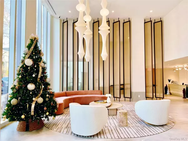 Astoria, NY 11102,30-55 Vernon BLVD #6G