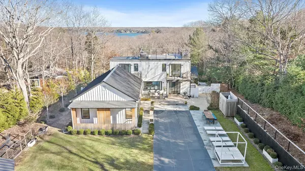 East Hampton, NY 11937,33 Oyster Pond LN