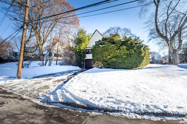 Scarsdale, NY 10583,3 Ridgecrest