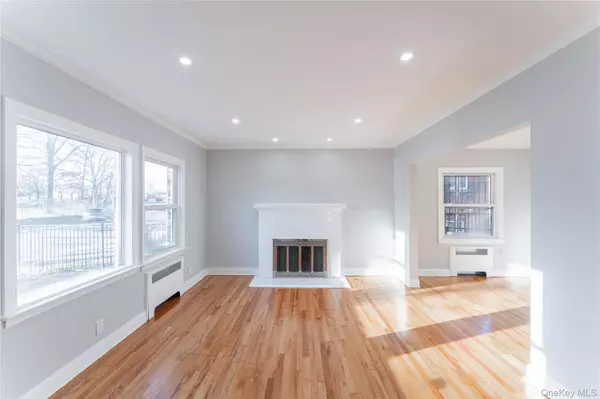 Jamaica Hills, NY 11432,17031 Grand Central Pkwy