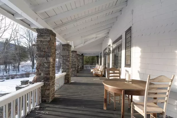 Tannersville, NY 12485,948 County Route 25