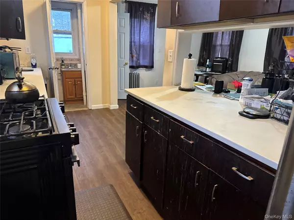 Far Rockaway, NY 11691,2431 Deerfield RD