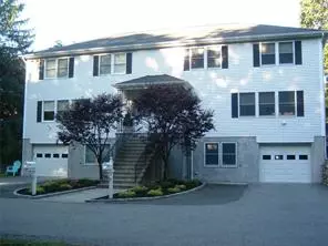 127 Bismark ST, Pleasantville, NY 10570