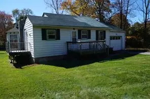 99 Mcveigh RD, New Hampton, NY 10958