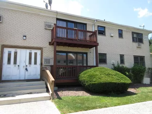 67 W Sneden PL #67, Spring Valley, NY 10977