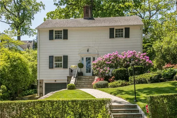 Scarsdale, NY 10583,25 Glenwood RD