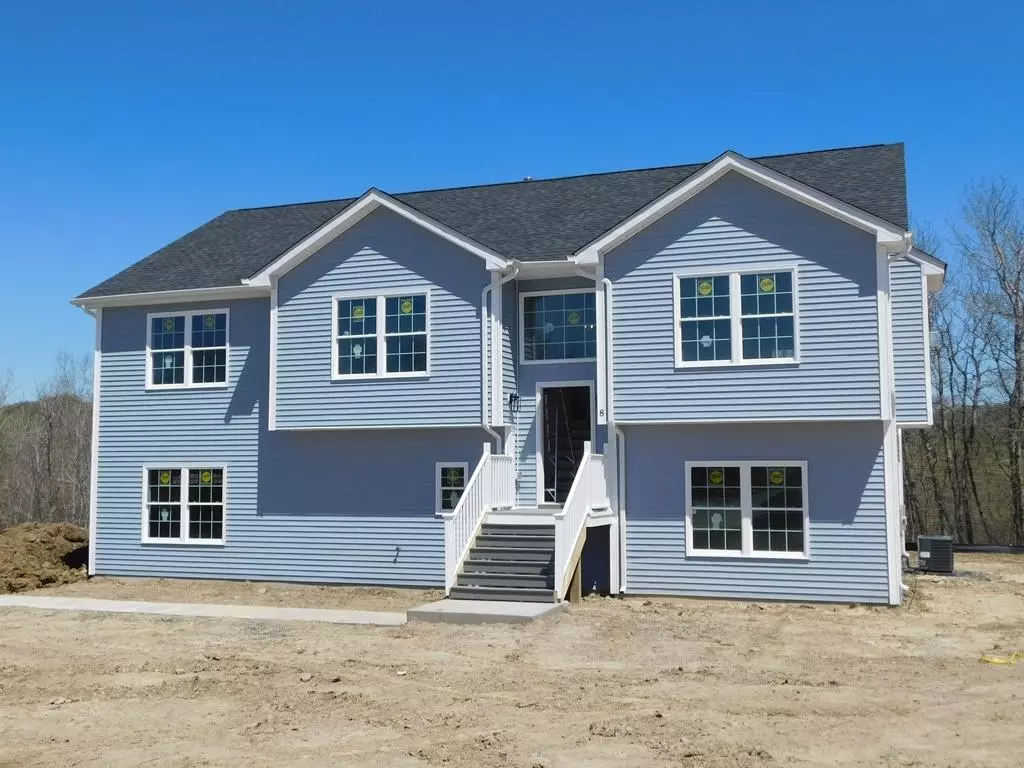 Marlboro, NY 12542,8 Clover CT