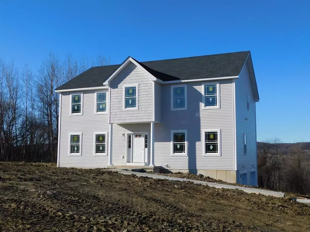 Marlboro, NY 12542,30 Meadow View DR