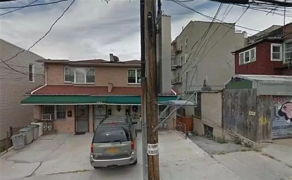 Bronx, NY 10460,643 Baker AVE