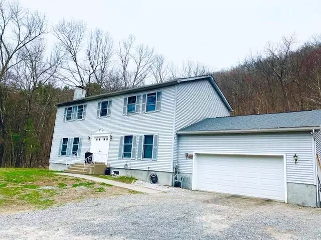 711 US Route 209, Cuddebackville, NY 12729