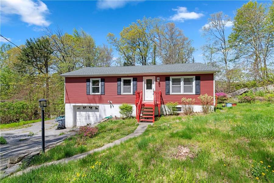 54 Newburgh RD, Patterson, NY 12563