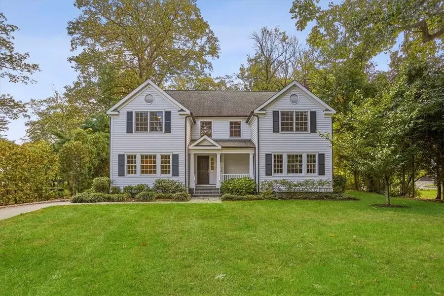 96 Garden RD, Scarsdale, NY 10583