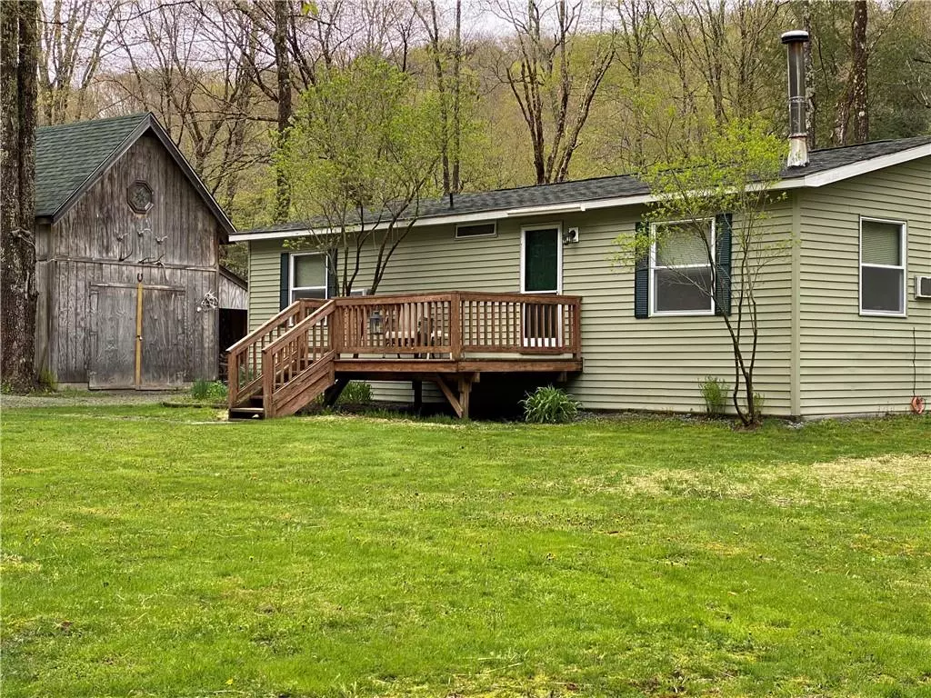 Livingston Manor, NY 12758,292 Grooville RD