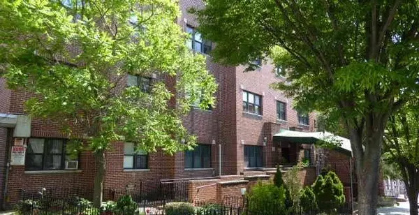 102-14 Lewis AVE #4I, Corona, NY 11368