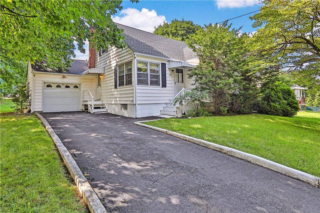 228 Daniher AVE, New Windsor, NY 12553