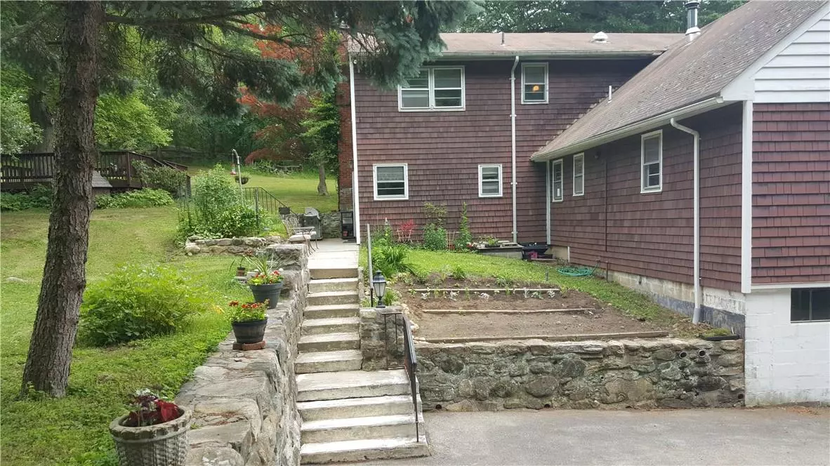 Mount Kisco, NY 10549,24 Woodland RD