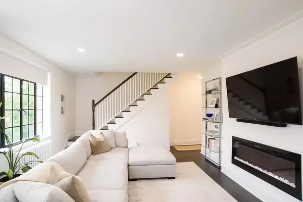 20 N Broadway #I342, White Plains, NY 10601