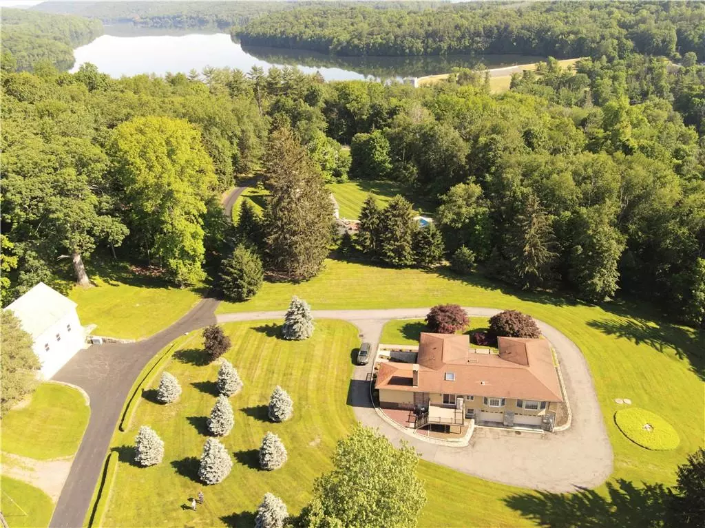 Carmel, NY 10512,10 Hazen LN