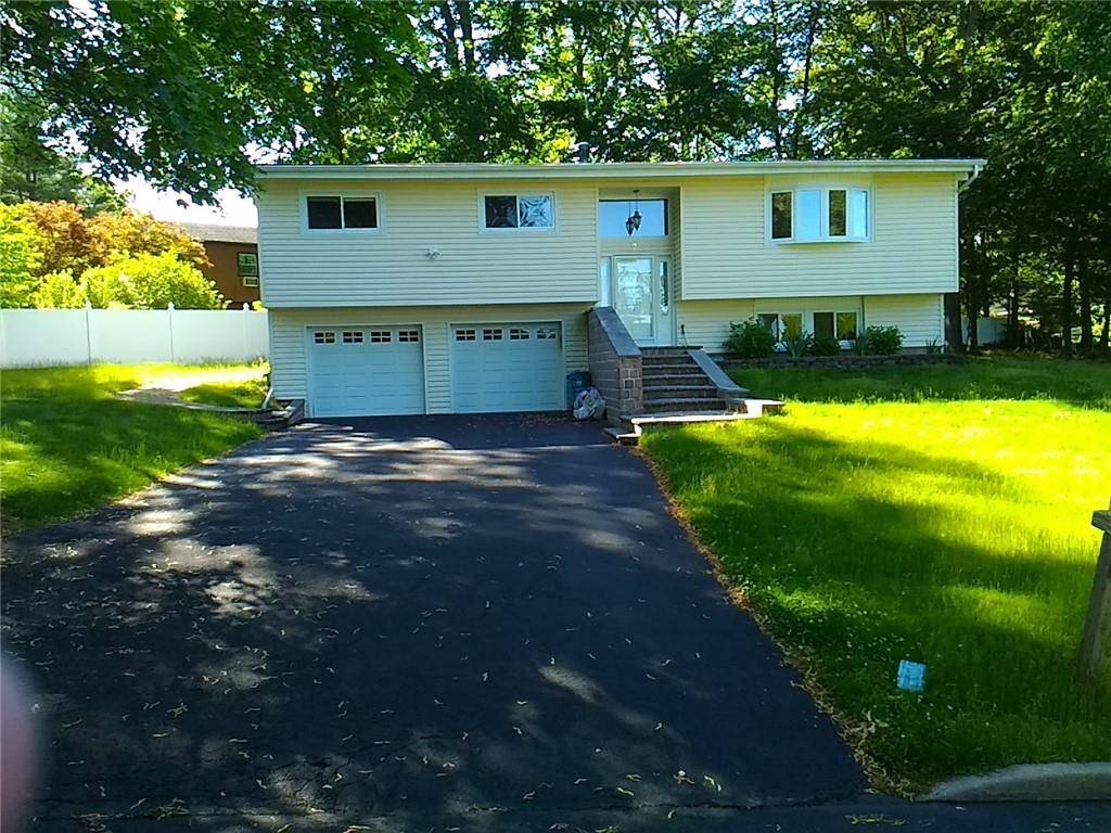 7 Corinthian RD, New City, NY 10956