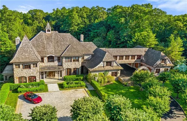 Armonk, NY 10504,9 Terrace CIR