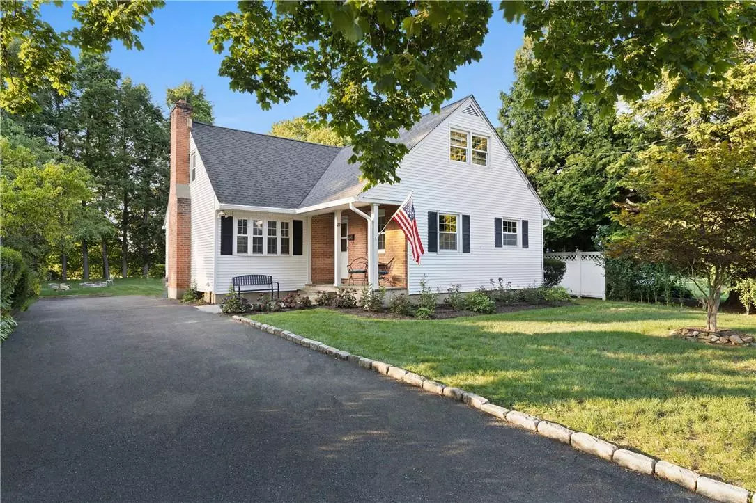 Mount Kisco, NY 10549,22 Fairway DR