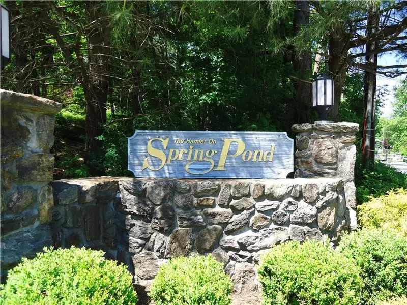 72 Spring Pond DR, Ossining, NY 10562